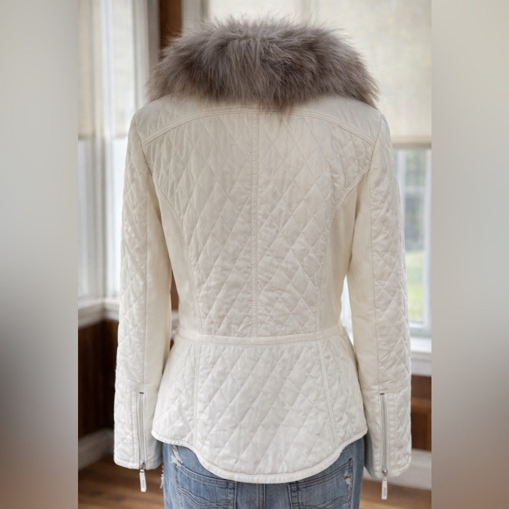White House Black Market Winter White Jacket/Coat with Removable Faux Fur Collar - Picture 3 of 13